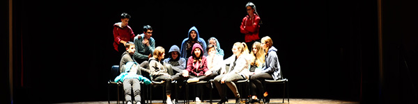 <strong>TEATRO RAGAZZE E RAGAZZI</strong><br />11 – 14 anni