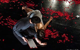 21/03/2026<br>Epochè Teatro<strong><br>NIENTE DI GRAVE</strong><br><strong>Voci della violenza contro le donne</strong>