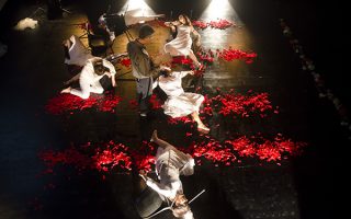 21/03/2026<br>Epochè Teatro<strong><br>FRAMMENTI</strong><br><strong>Voci della violenza contro le donne</strong>