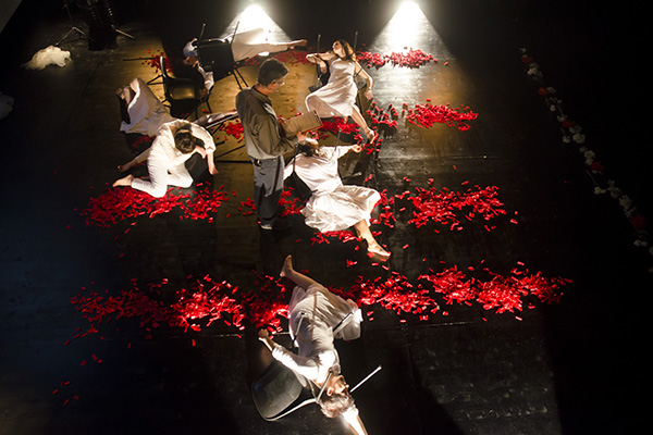 21/03/2026<br>Epochè Teatro<strong><br>FRAMMENTI</strong><br><strong>Voci della violenza contro le donne</strong>